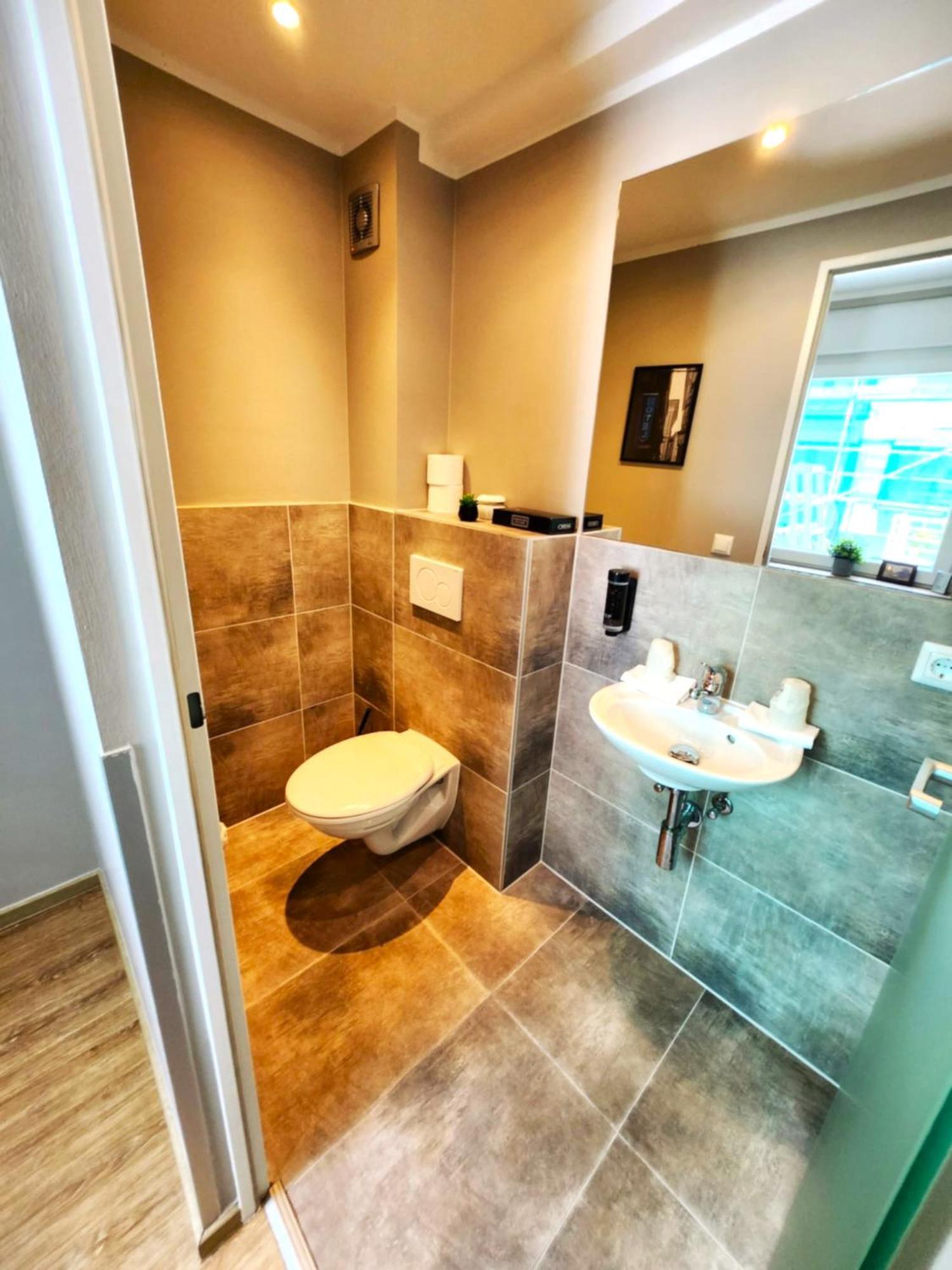 Stadt Apartments Solingen Bagian luar foto